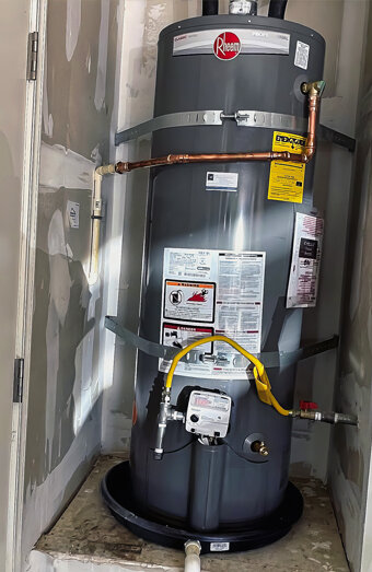 https://ellenbrookhotwater.com.au/uploads/2025/06/electric-hot-water-system-32635.jpg