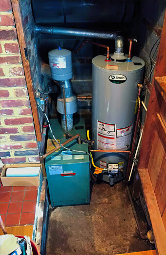 https://ellenbrookhotwater.com.au/uploads/2025/06/gas-hot-water-system-50310.jpg