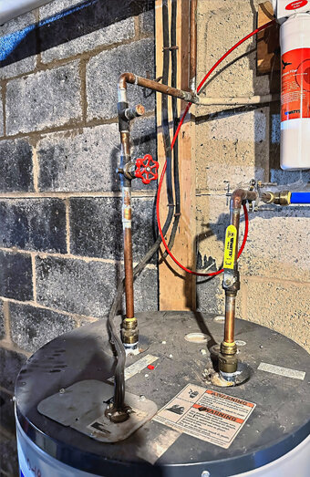 https://ellenbrookhotwater.com.au/uploads/2025/06/gas-hot-water-system-52140.jpg