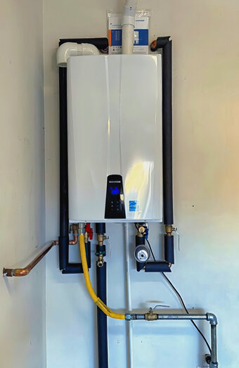 https://ellenbrookhotwater.com.au/uploads/2025/06/instant-hot-water-systems-63860.jpg