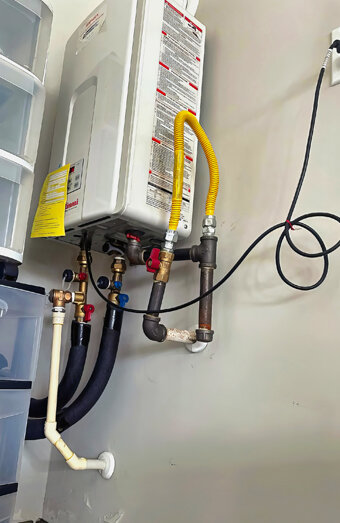 https://ellenbrookhotwater.com.au/uploads/2025/06/instant-hot-water-systems-65049.jpg